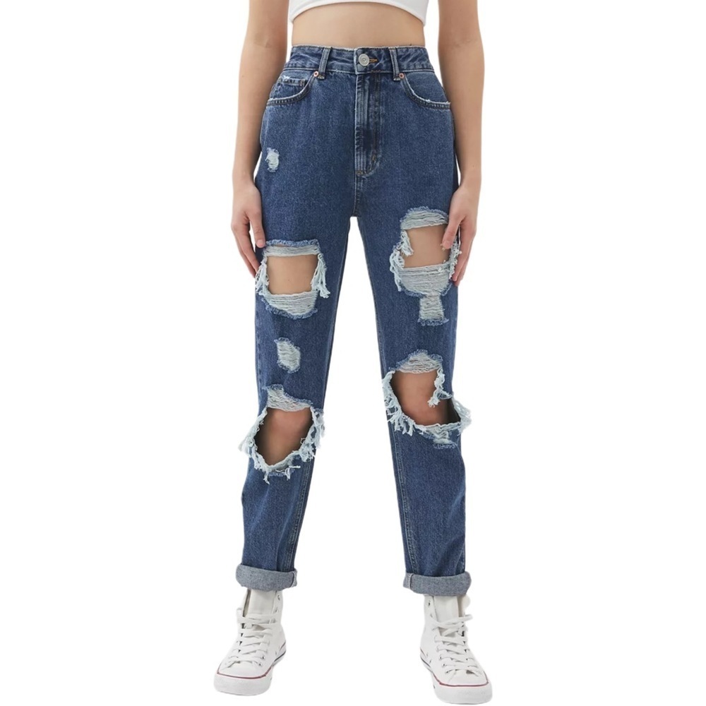 BDG UO High-Waisted Mom Distressed Destroyed Medium Wash Blue Jeans Size 27